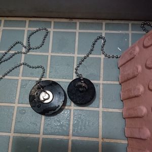 新しいゴム栓・古いゴム栓比較の画像