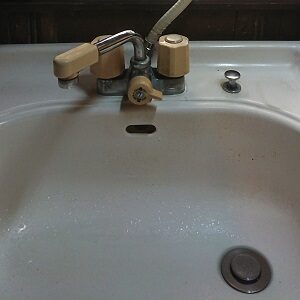 バルブ式洗面所混合水栓