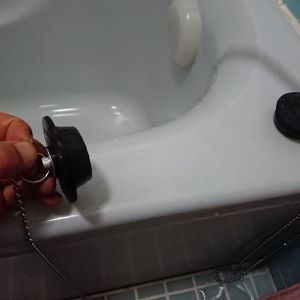 新しいゴム栓取り付け後の画像