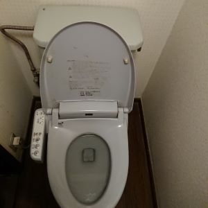 INAXトイレ交換作業前