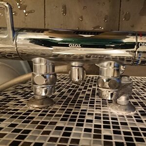 シャワーエルボ交換前の画像